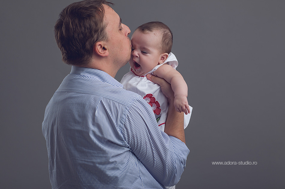 Irina si Razvan in studio Sesiune foto in Constanta