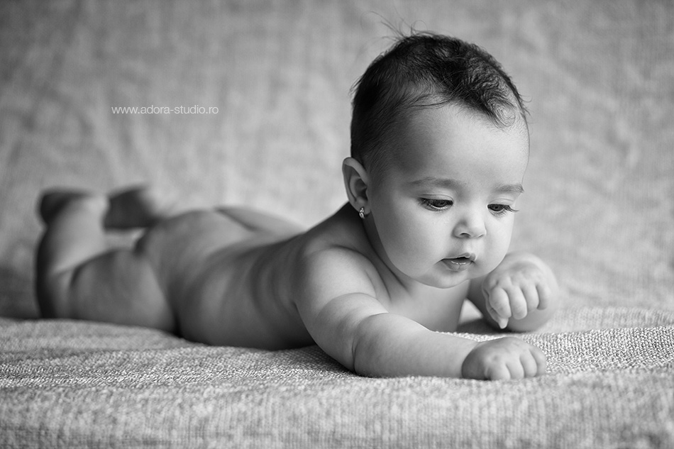 Irina in studioul foto fotografii copii in Constanta